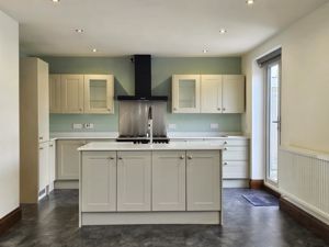 Photo 8- click for photo gallery